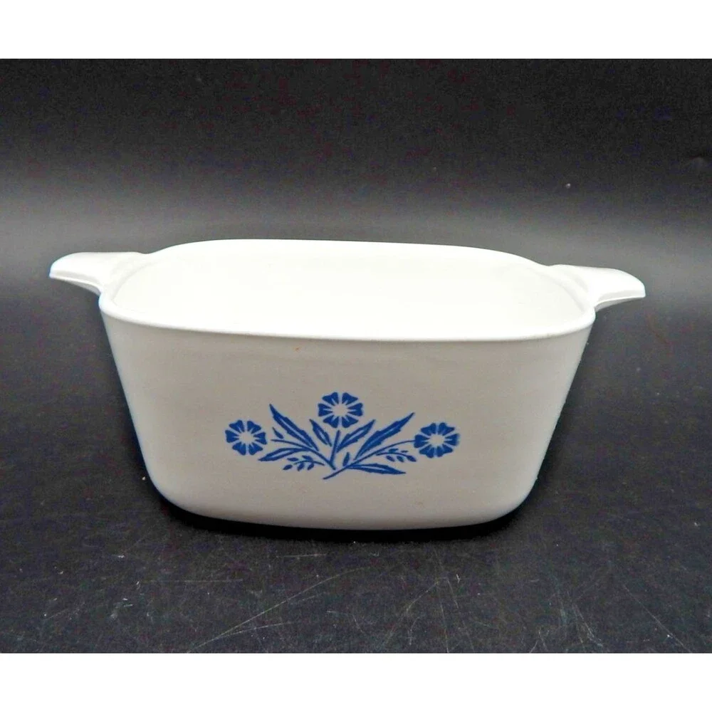 Vintage Corning Ware Blue Cornflower P-43-B Casserole Dish 22 Oz Storage Lid